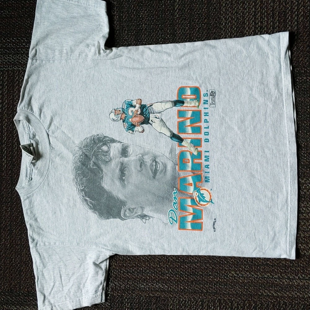 Vintage Dan Marino Nutmeg brand kids tee